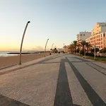 Seaside Serenity: 1br With Breathtaking Ocean View شقة كوارتيرا