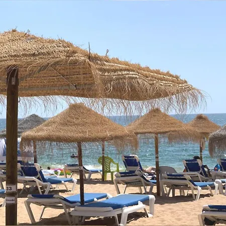 Seaside Serenity: 1br With Breathtaking Ocean View Картейра