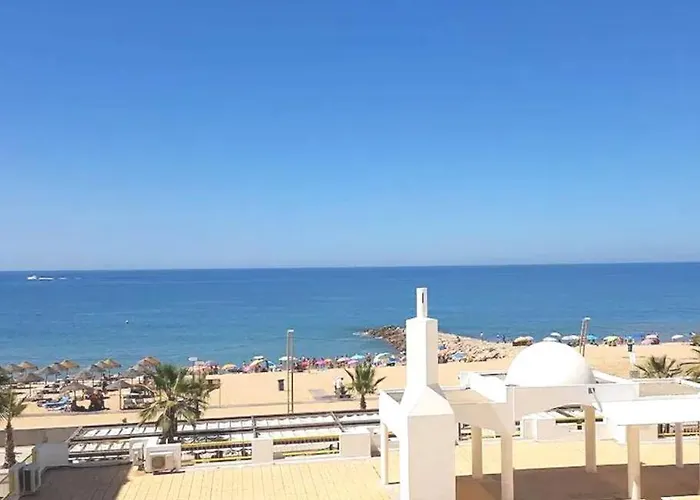 Seaside Serenity: 1br With Breathtaking Ocean View