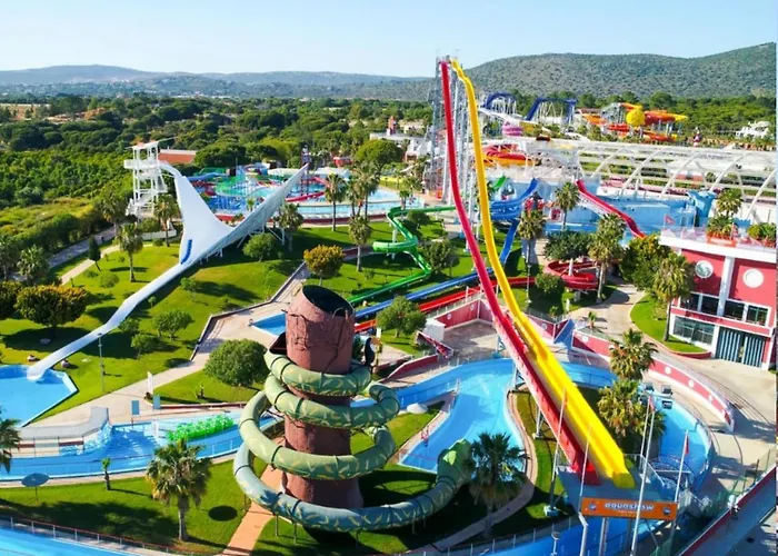 Seaside Serenity: 1br With Breathtaking Ocean View شقة *