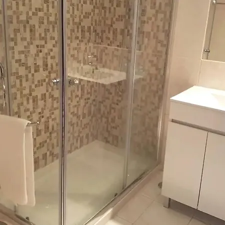 Seaside Serenity: 1br With Breathtaking Ocean View *