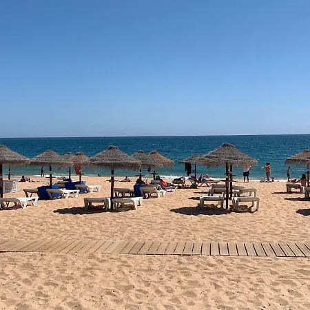 Seaside Serenity: 1br With Breathtaking Ocean View Quarteira